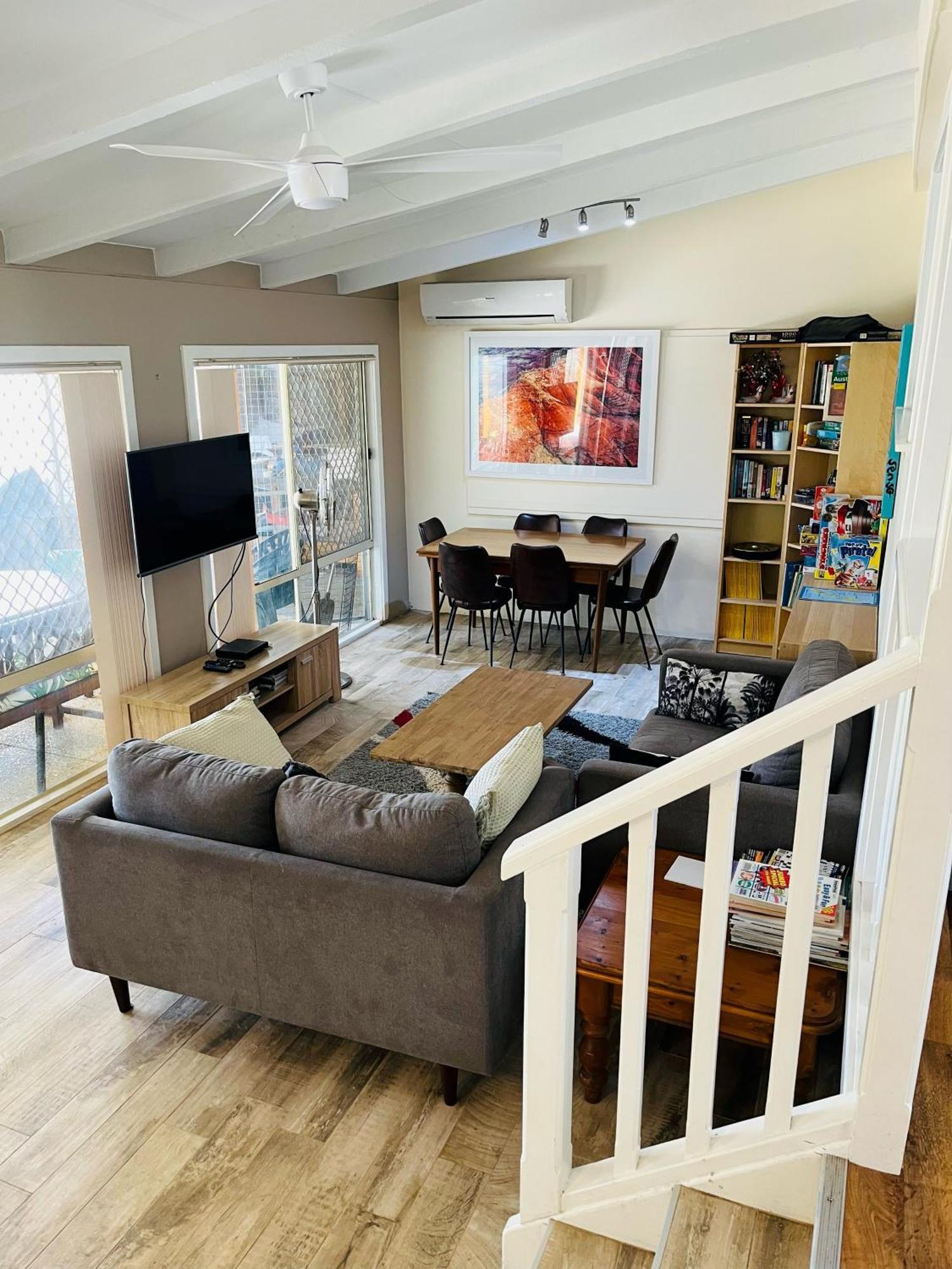 Holiday home Amazing River House North Yunderup